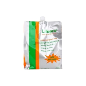 nuoc-rua-kinh-o-to-chuyen-dung-lifepro