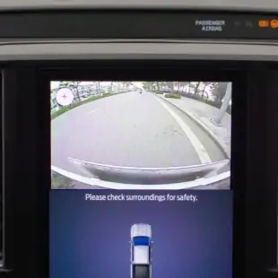 Camera 3 mắt Elliview Y5 Basic 170 độ