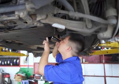 sua-chua-gam-xe-o-to