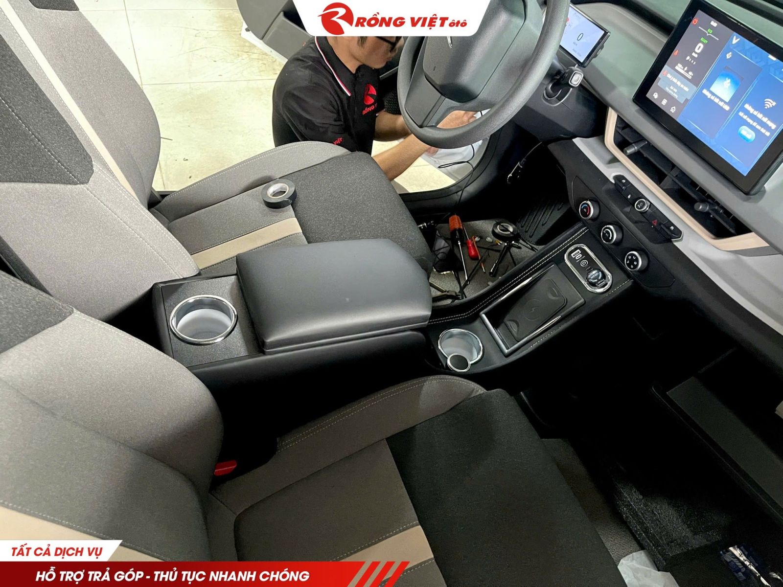 Độ Yên Ngựa Tích Hợp Sạc Không Dây
